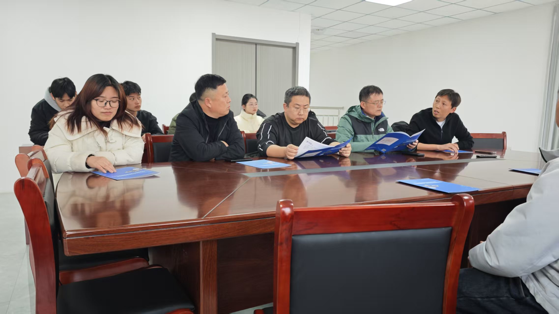 8fb437cc6c2436bb87e12623061e850.jpg 8fb437cc6c2436bb87e12623061e850.jpg